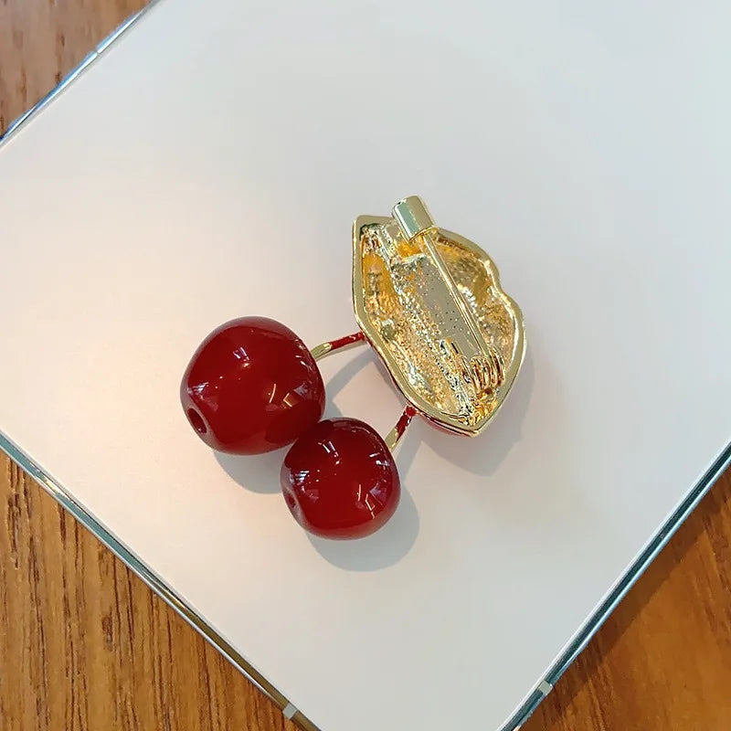 Sexy Cherry Mouth Brooch For Women Enamel Fruit Valentine's Day Casual Badge