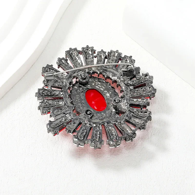 Retro Personality Exaggerated Resin Imitation Crystal Brooch Alloy Rhinestone Sunflower Emblem Clothing Accessories Brooch Pins
