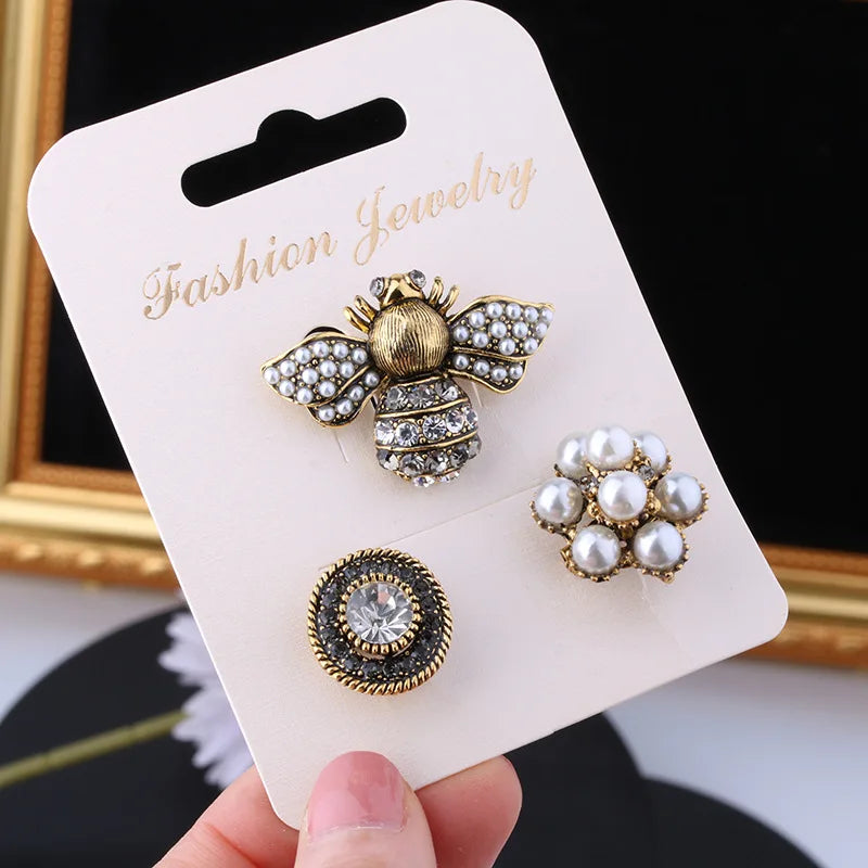 Personalized Retro Imitation Pearl Simple Little Bee Brooch Fashionable Exquisite Insect Emblem Men Women's Clothing Accessories