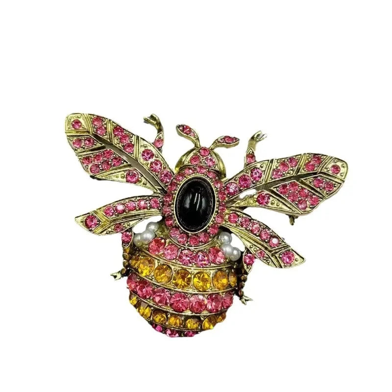 Medieval Vintage Baroque Bee Brooch Classic Retro Cute Insect Emblem Temperament Men Women Gift Clothing Jewelry Accessories Pin