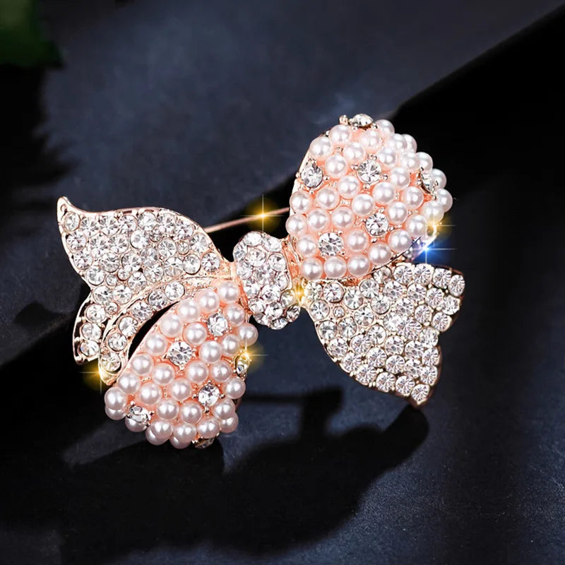 Women's Simple Rhinestone Pearl Clip Hollow Brooch Metal Flower Accessories