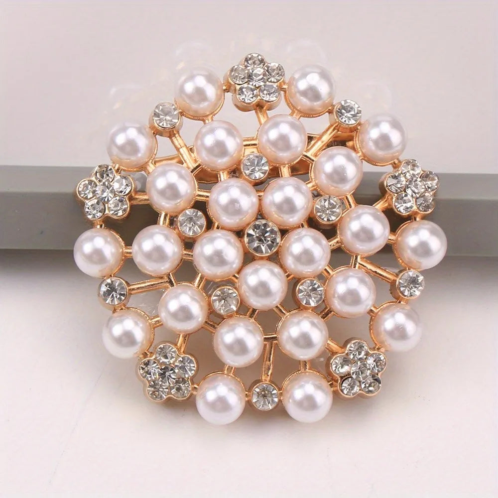 Women's Simple Rhinestone Pearl Clip Hollow Brooch Metal Flower Accessories