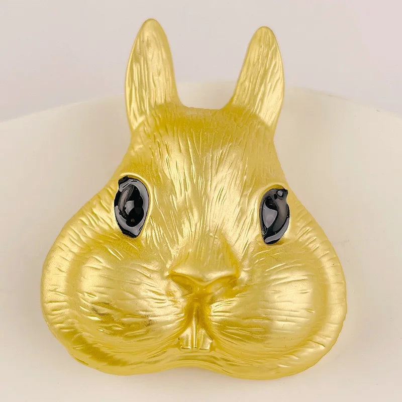 Retro Alloy Rabbit Brooch Pins Female Ins Trendy Party Coller Cute Sweater Brooches Accessories