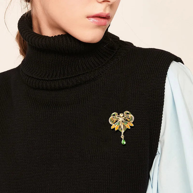 Classic Retro Baroque Style Love Elf Angel Brooch Men's And Women's High End Coat Pin Buckle Emblem Exquisite Accessories Gift