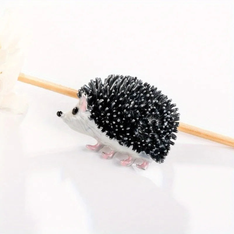 Creative Hedgehog Brooch Fashion Rhinestones Cartoon Animal Corsage Retro Buckle Pin