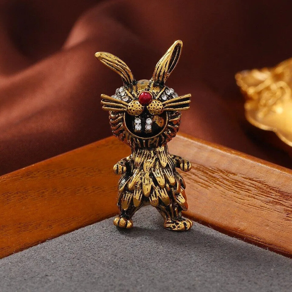 Retro Alloy Rabbit Brooch Pins Female Ins Trendy Party Coller Cute Sweater Brooches Accessories