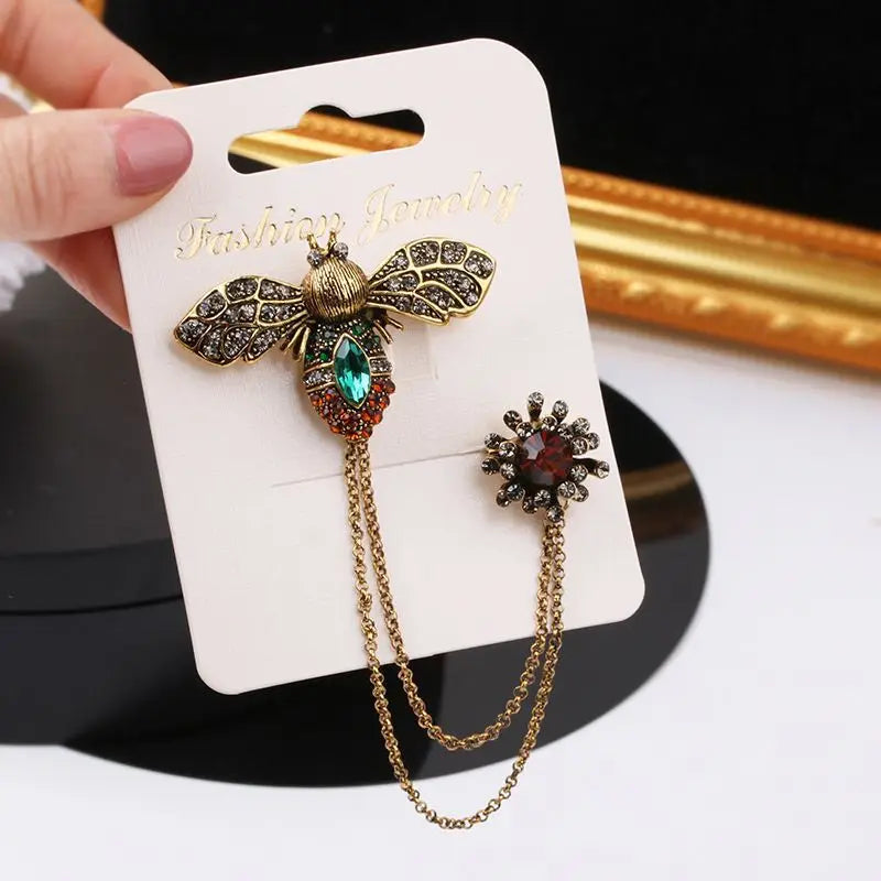 Personalized Retro Imitation Pearl Simple Little Bee Brooch Fashionable Exquisite Insect Emblem Men Women's Clothing Accessories