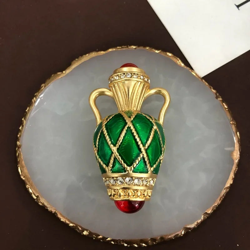 Enamel Color Retro Perfume Bottle Brooch Luxury Personality Alloy Small Pot Badge Corsage Men And Women Clothing Accessories