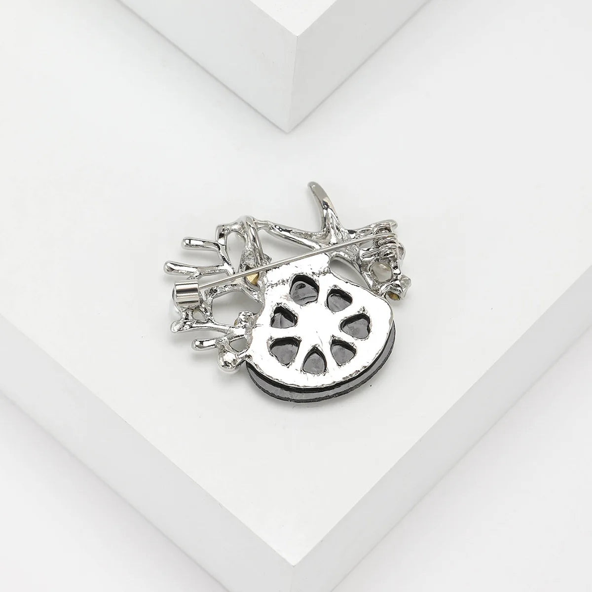 Creative New Precision Abalone, Shell, Scallop, Starfish brooch, Luxury Temperament, Men's and Women's Breastflowers