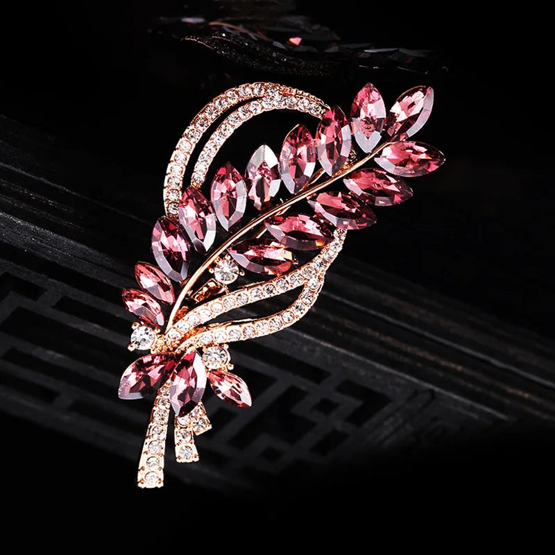 Brooch Ladies High-End Crystal Accessories Retro Atmosphere Suit Corsage Coat Brooch Birthday Gift