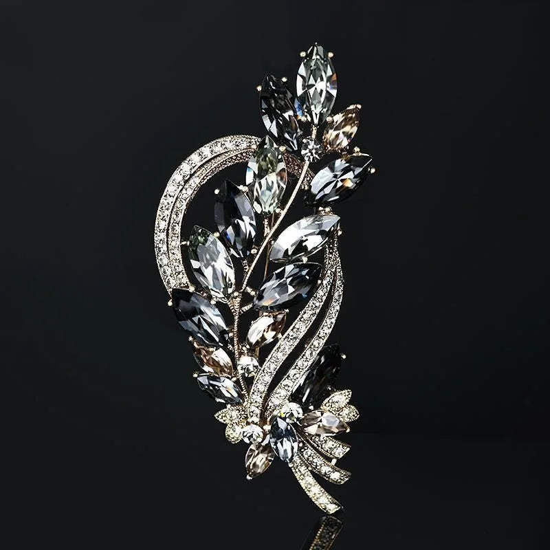 Brooch Ladies High-End Crystal Accessories Retro Atmosphere Suit Corsage Coat Brooch Birthday Gift