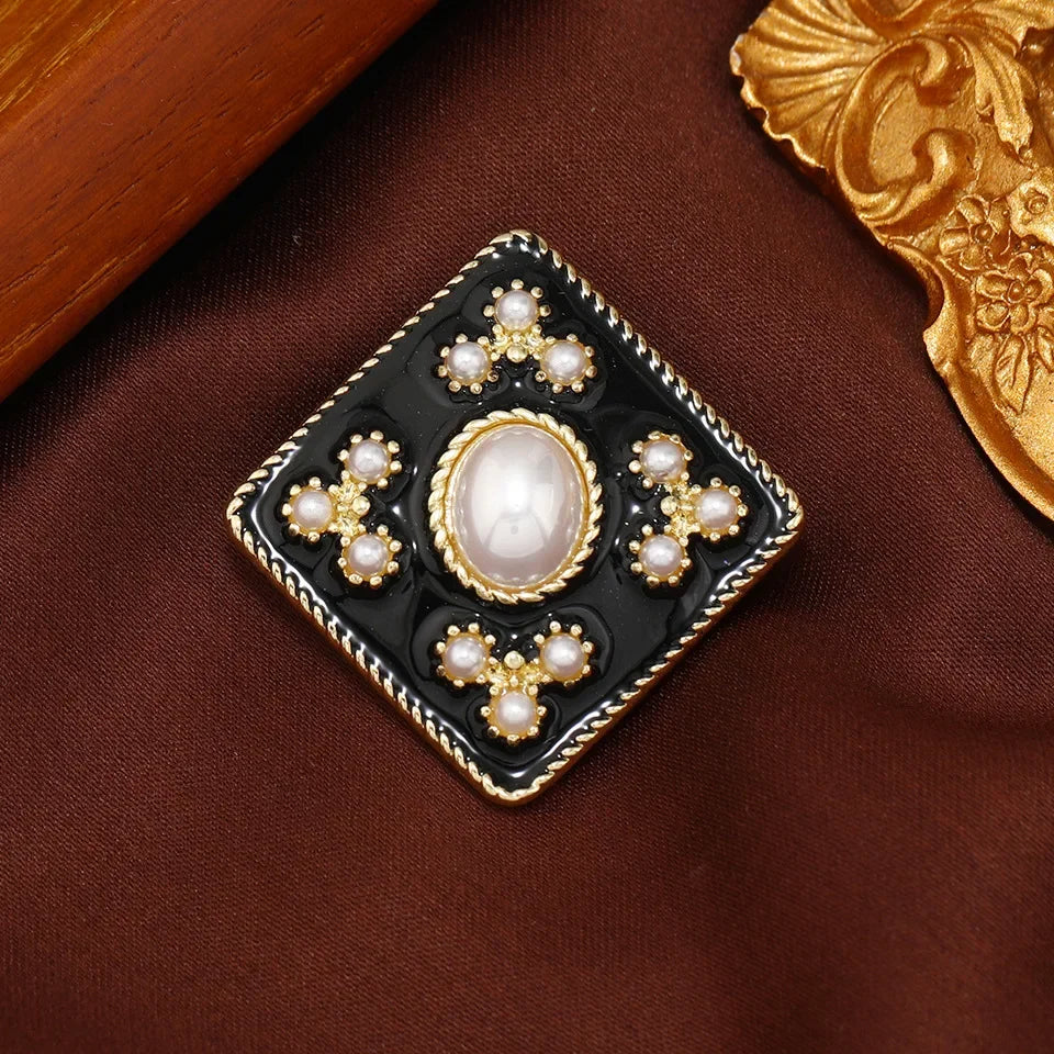 Vintage Enamel Drop Oil Sunflower Geometric Brooch Imitation Pearl Starry Sky Cat Tassel Badge Men/Women's Clothing Accessories