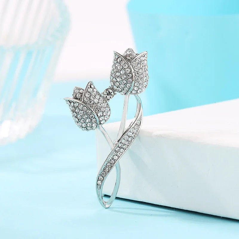 High-end brooch Rhinestone tulip flower brooch anti-glare suit brooch collar pin clothing