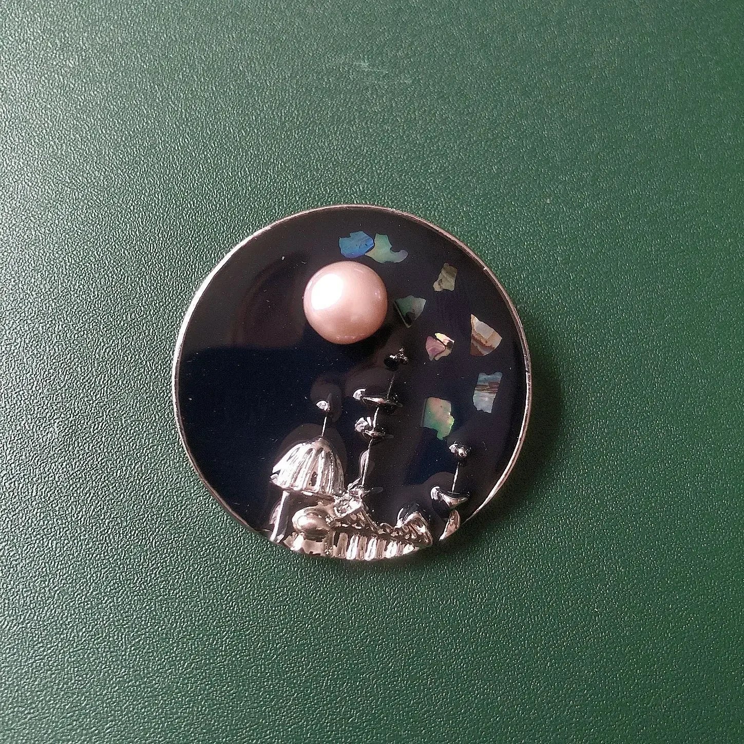 Vintage Enamel Drop Oil Sunflower Geometric Brooch Imitation Pearl Starry Sky Cat Tassel Badge Men/Women's Clothing Accessories