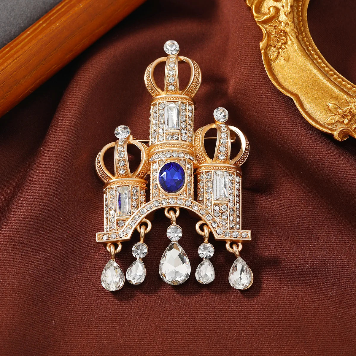 women castle shape brooch fashion rhinestone metal pins tassel accessories